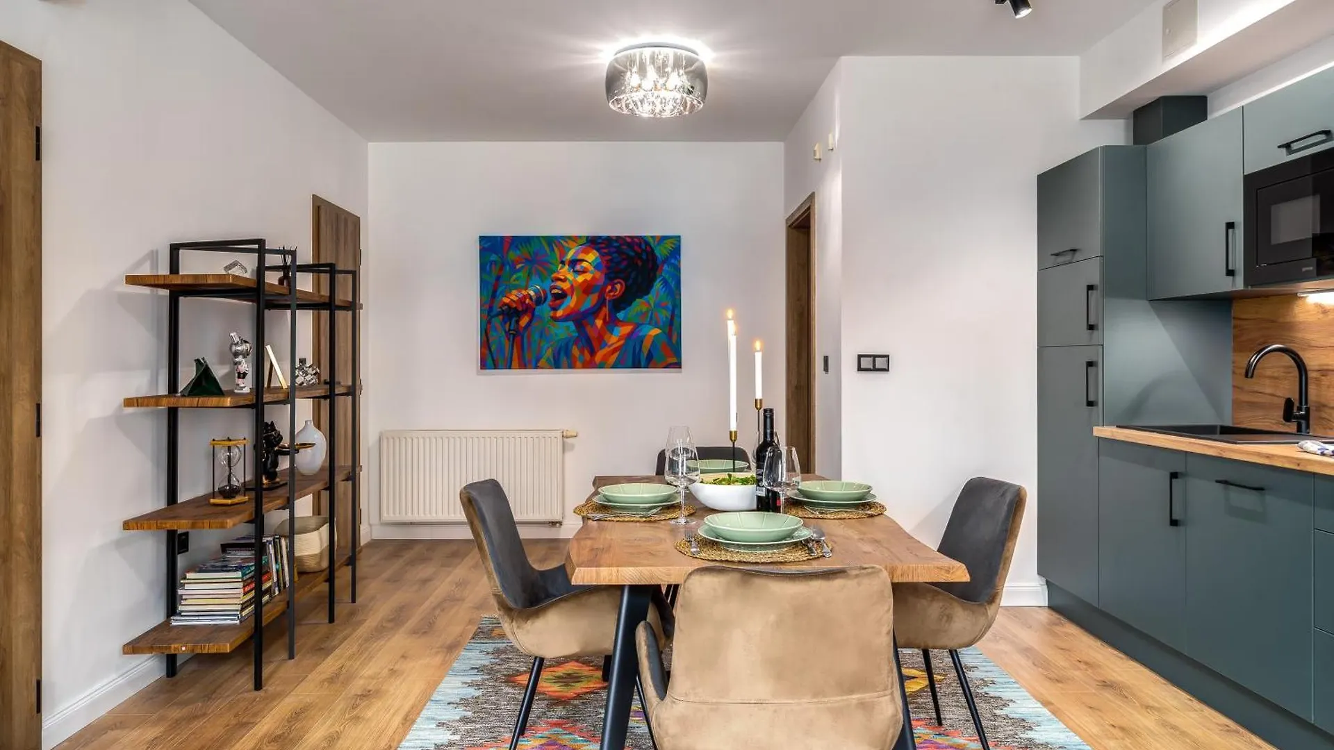 Apartment Stylish Flat With Parking In Budapests Vibrant Area